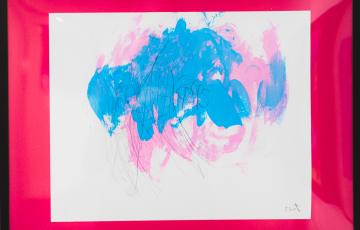 Minou rose et son chien